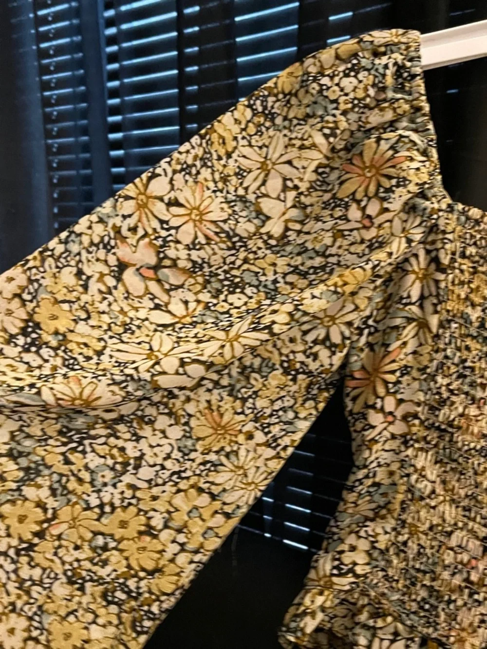 Astr floral sheer